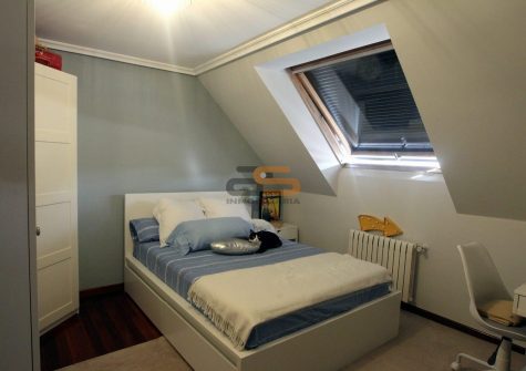 32772 – Duplex en las inmediaciones de la muralla