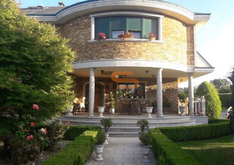 33529 – Chalet en A Louzaneta