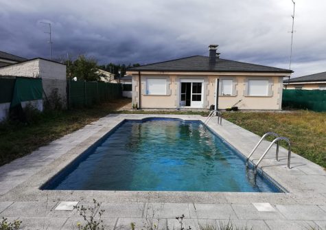34429 – Chalet en venta en Outeiro de Rei