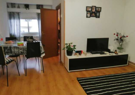 34158 – Piso en Calle Lavandeira en venta